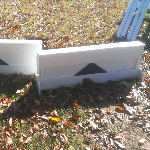 Center Triangle Brush Box Horse Jumps Set/2 #420